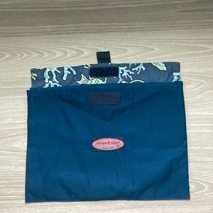 Vineyard Vines pouch